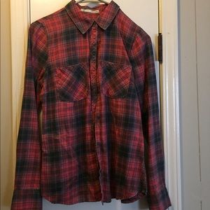 Maurice’s pink/gray button up